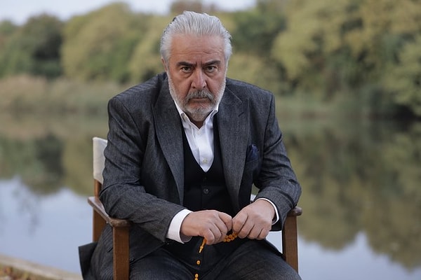 Karaktere usta oyuncu Uğur Yücel’in hayat vereceği iddia edildi.