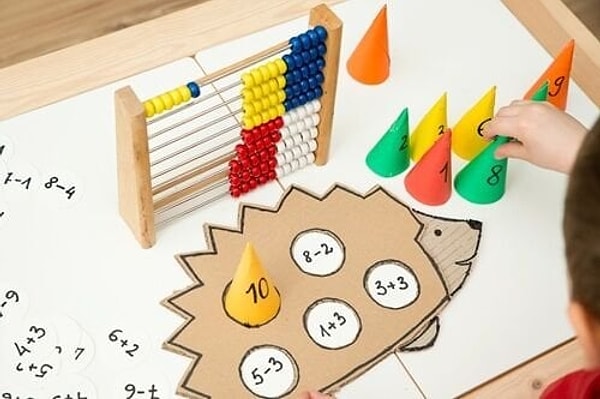 Matematiği bir dersten ziyade hayatın bir parçası olarak göstermelisiniz.