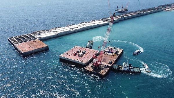 1.200 metrelik pist için deniz dolduruluyor