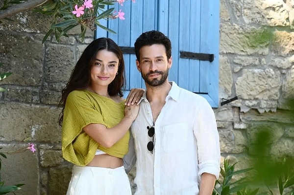 Ekin Koç ve Ayça Ayşin Turan üçüncü kez partner oldu.
