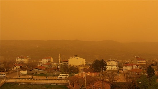 Senegal Dust Hits Turkiye: Experts Issue Warning for Mud Rain During the Weekend