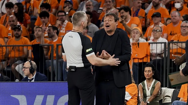 Fenerbahçe ve Olympiakos bileti aldı Panathinaikos dışarıda kaldı.
