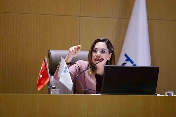 Belediye Başkanı Candan Yüceer su tarifelerinde yapılacak dev indirimi resmen duyurdu