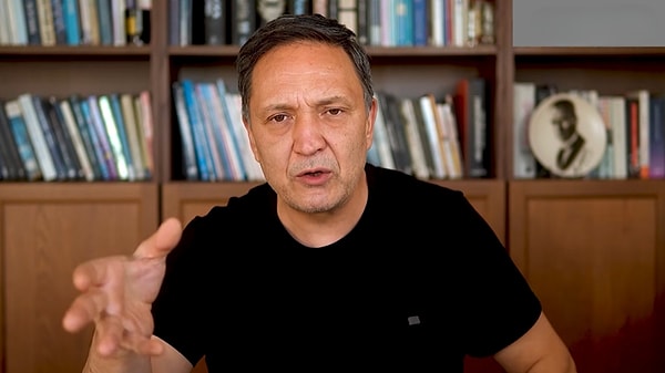 Ekonomist Selçuk Geçer'den ons altın için 5 bin dolar tahmini.