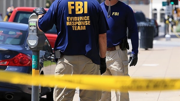 FBI, 4 İranlıyı da listeye aldı.