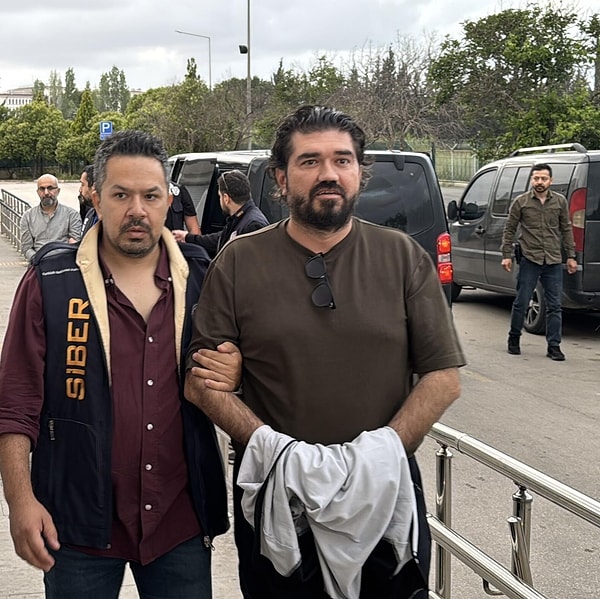 Yasa dışı bahis operasyonu kapsamında Rasim Ozan Kütahyalı’nın gözaltına alınmasının yankıları sürüyor.