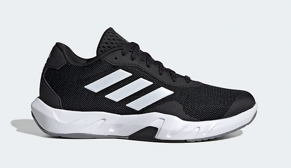 Spor rutininize konfor katacak Adidas training ayakkabısı sepete özel dev indirimiyle şaşırtıyor!