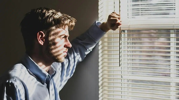 Experts assert that, although recognizing these signs can be painful, it serves as a significant turning point for an individual to establish their own boundaries.