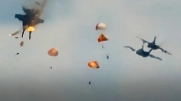 ABD'nin Idaho eyaletinde düzenlenen hava gösterisi sırasında korku dolu anlar yaşandı.
