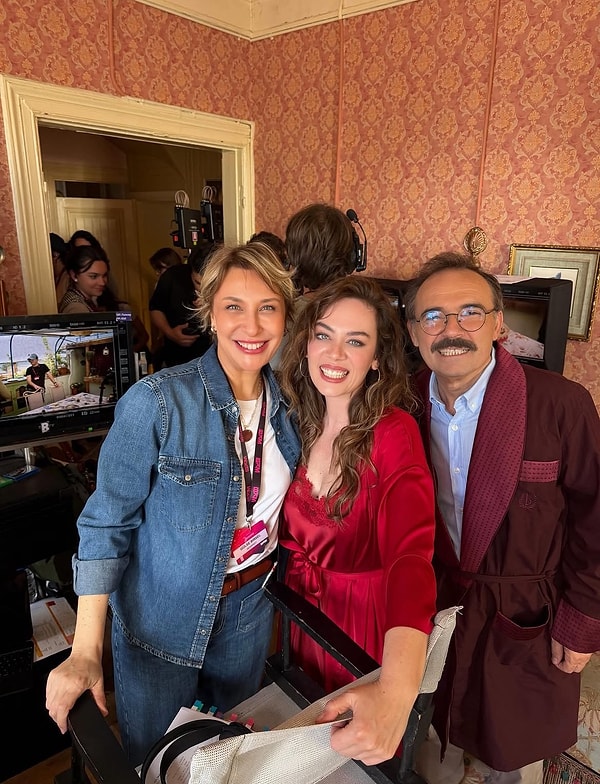Çekimlerin yapıldığı mekandan paylaşılan ilk kare, filmin hayranları arasında büyük bir heyecan yarattı.