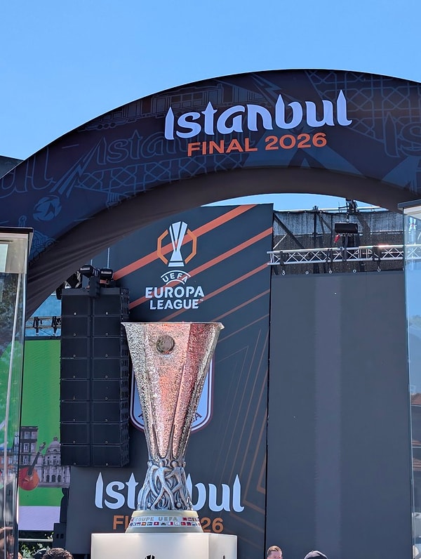 Dev finalde Aston Villa'nın rakibi Almanya'dan Freiburg.