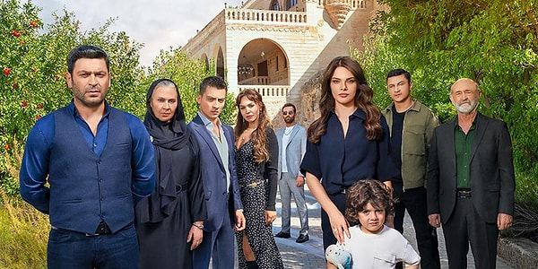 "Uzak Şehir", one of the recent rating phenomenons on Kanal D, not only captivates with its compelling storyline but also with its stellar cast and ceaseless family feuds. Consequently, it manages to dominate the social media discourse week after week.