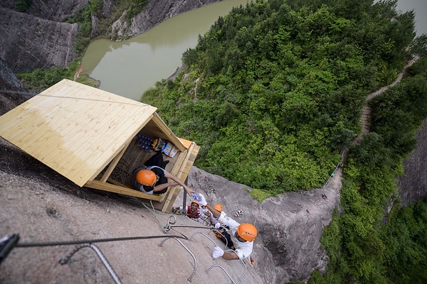 While the existence of the shop is indeed a stroke of luck for mountaineers, working there requires nothing short of absolute professionalism.