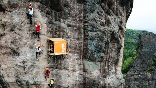 Shop Opened on 120-Meter Cliffside so Climbers Do not Go Thirsty