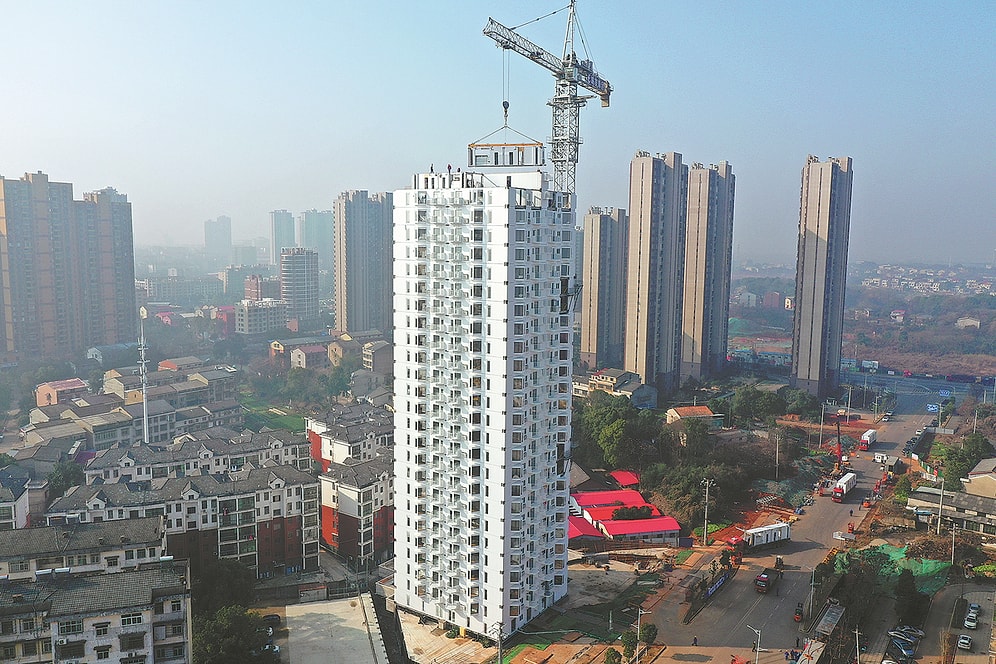 They Built a Massive 26-Story Building in Just 5 Days