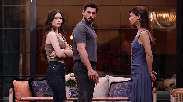 NOW TV'nin sevilen dizisi dün akşam yayınlanan sezon finali bölümüyle reytinglerin zirvesinde yer aldı.