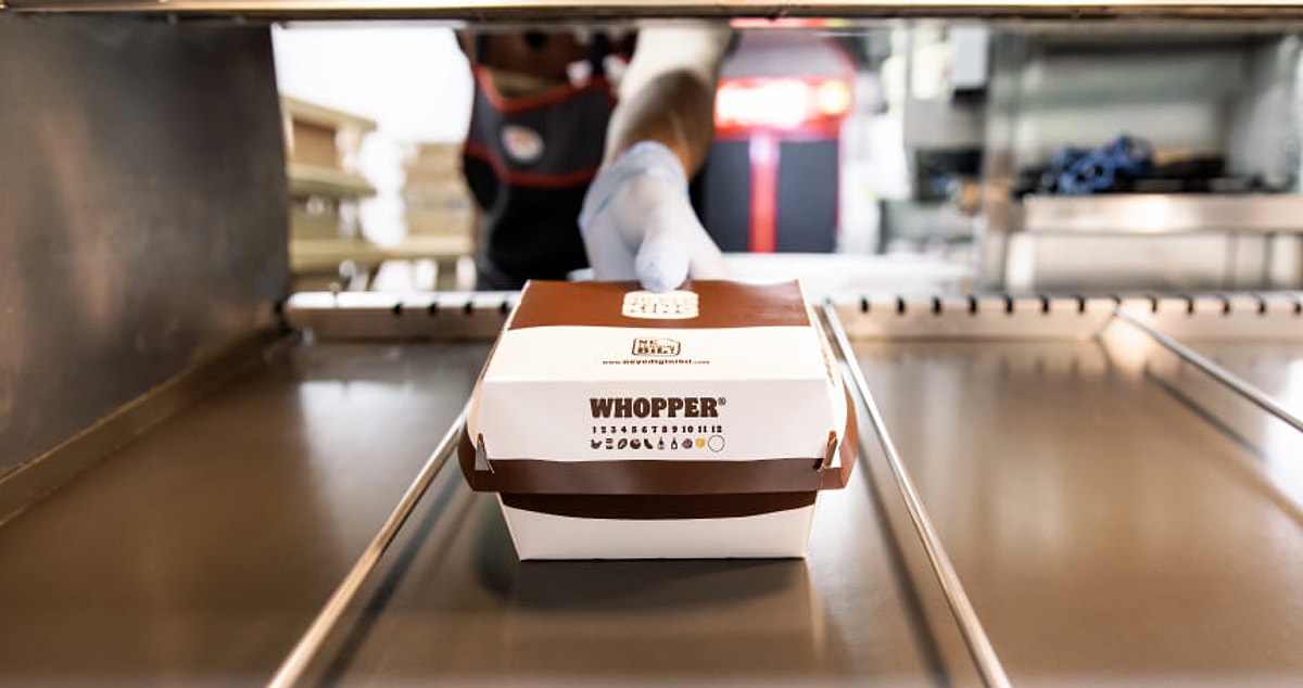 Burger King Kutularının Sofralarmıza Gelene Kadar Yaptığı Yolculuk: Ne Yediğimizi Biliyor Muyuz?