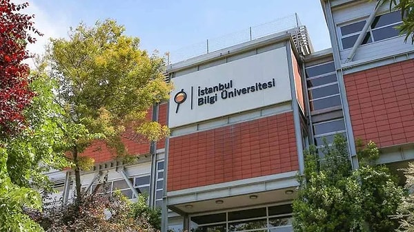 1996 yılından bu yana eğitim veren İstanbul Bilgi Üniversitesi, Resmi Gazete’de yer alan kararla birlikte faaliyetlerine son verdi.