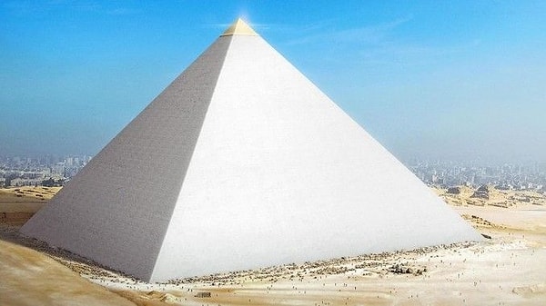 11. Giza Piramitleri'nin dışında güneş ışığı altında parlamalarını sağlayan bir kaplama malzemesi vardı. Bu malzeme neydi?