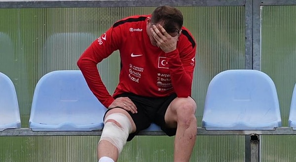 Kerem büyük üzüntü yaşadı.