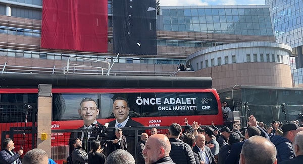 Kılıçdaroğlu cephesinden Emniyet Müdürlüğü'ne iki dilekçe verildi.