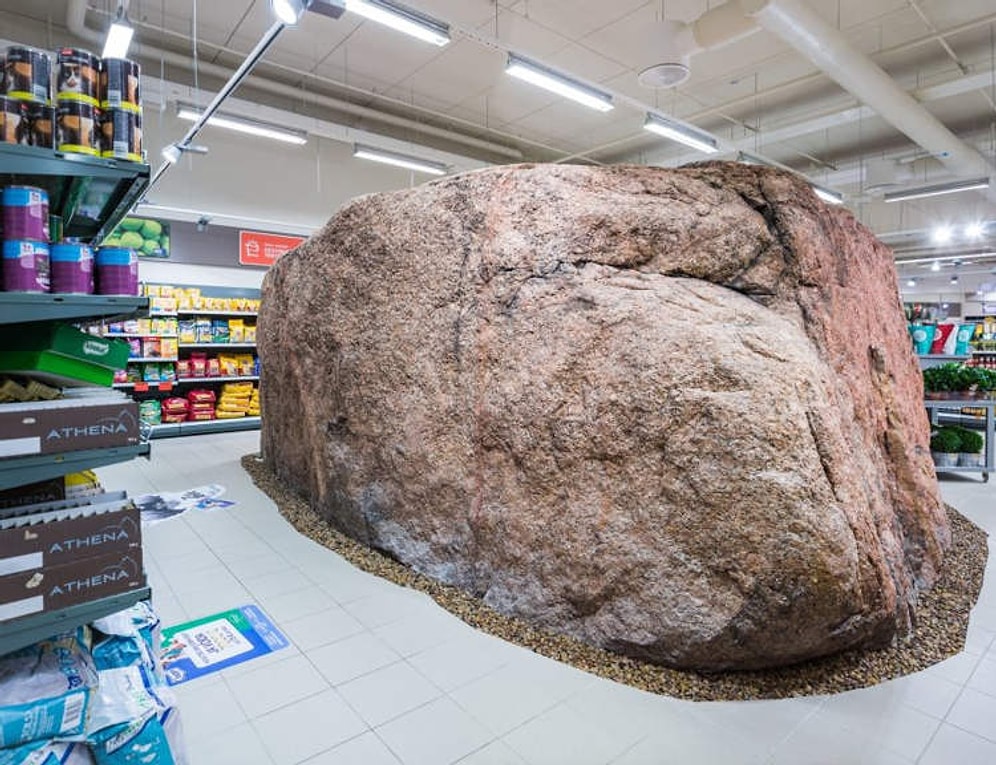 Unbelievable Mall Built Around a Massive Historic Rock That Could Not Be Demolished