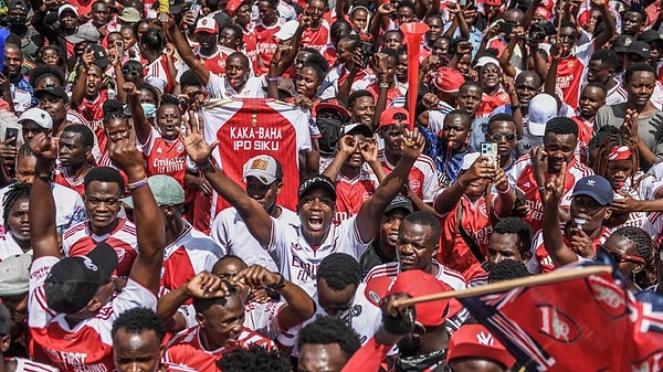Arsenal Kenya Supporters' Club gibi resmi taraftar grupları mevcut.