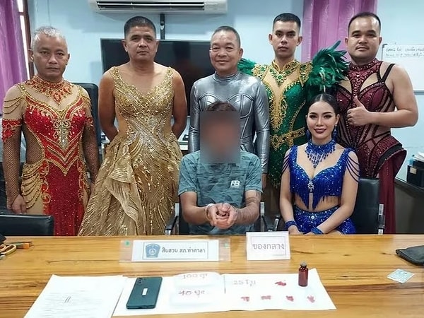 Tayland'ın Lopburi eyaletinde emniyet güçleri, yasaklı madde ticareti yapan bir şahsı adalete teslim etmek için ezber bozan bir taktik kullandı.