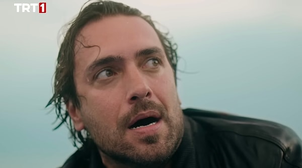TRT 1’in sevilen dizisi Taşacak Bu Deniz yeni bölümleriyle ekran yolculuğunu sürdürüyor.
