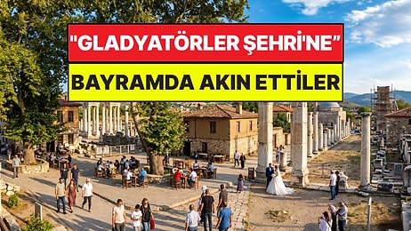 Türkiye'nin "Gladyatörler Şehri'ne" Bayramda Akın Ettiler: "Zamanda Yolculuk Yapıyoruz"