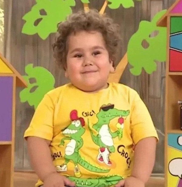 Çitos Efe, özellikle yemek videoları, eğlenceli diyalogları ve kendine has konuşma tarzıyla Türkiye'nin en tanınan çocuk fenomenlerinden biri haline gelmişti.