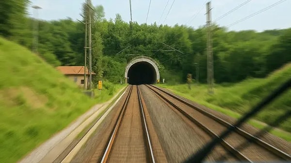 3 kilometrelik tünel tek galeride birleşecek