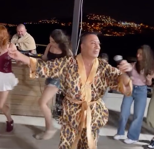Gelin görün ki "Murat Abi" dönemi pek de uzun sürmedi.