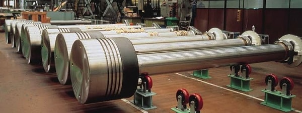 Motor, ilk olarak 2006 yılında üretilerek hizmete girdi ve o dönemde dünyanın en büyük konteyner gemisi olan Emma Maersk üzerinde kullanılmaya başlandı.