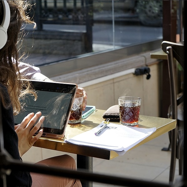 The Best Cafes to Work at Night in Ankara: Laptop-Friendly Spots