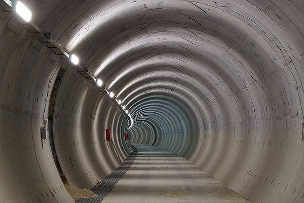 Avrupa’nın en kapsamlı altyapı projelerinden biri olan Brenner Base Tunnel inşaatında kritik bir eşik aşıldı.