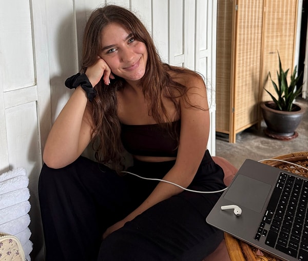 22 yaşındaki Gabriella Goddard, 18 yaşında aldığı kritik bir kararla bugün 100 bin sterlini aşan birikime ulaşmayı başardı.