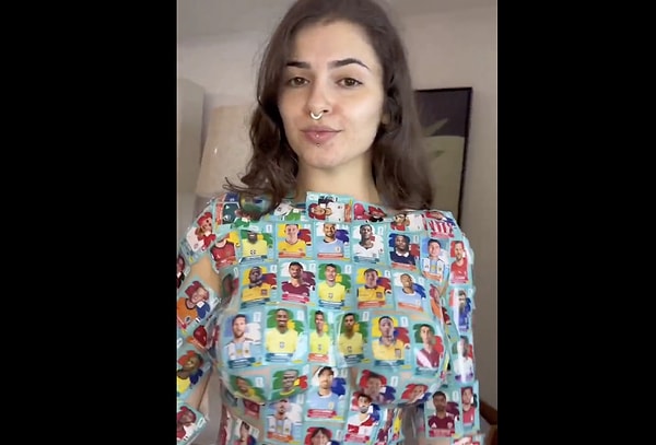 Peki, çocukluğumuzdan beri hayatımızda olan ve her turnuva döneminde milyarlarca dolarlık bir sektöre dönüşen bu çıkartma albümü çılgınlığının arkasında ne yatıyor?