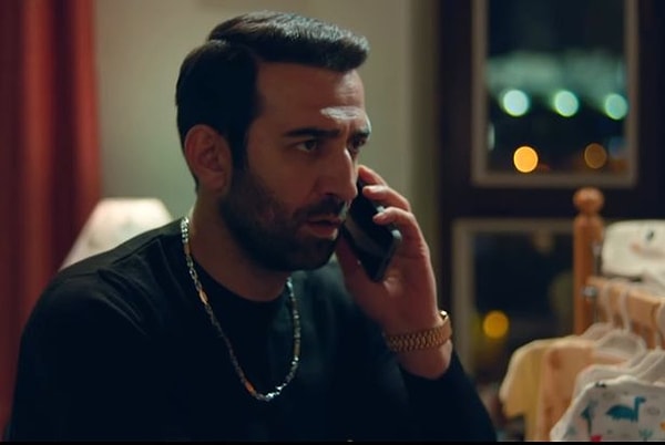 Fenomen aşiret dizisi Uzak Şehir'in sezon finalinde Demir Baybars karakterine hayat veren Ferit Kaya diziye veda etti.