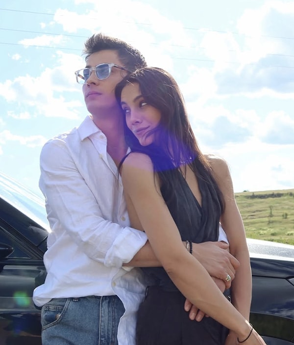 Atakan Özkaya and Dilin Döğer have managed to become one of the most talked-about celebrity couples in recent months.