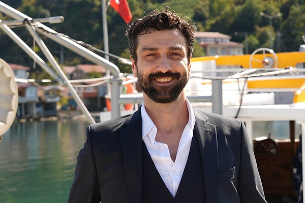 Düğünde çekilen görüntülerin yayılmasının ardından çok sayıda kullanıcı Aytek Şayan hakkında yorum yaptı.
