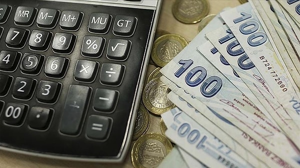 Küçük ve orta büyüklükteki işletmelerin finansman ihtiyacını karşılamak amacıyla merakla beklenen yeni destek paketi nihayet hayata geçti.