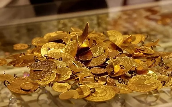 Finansal Özgürüm isimli bir X hesabının yaptığı hesaba göre vatandaşın zararı 850 bin lira.