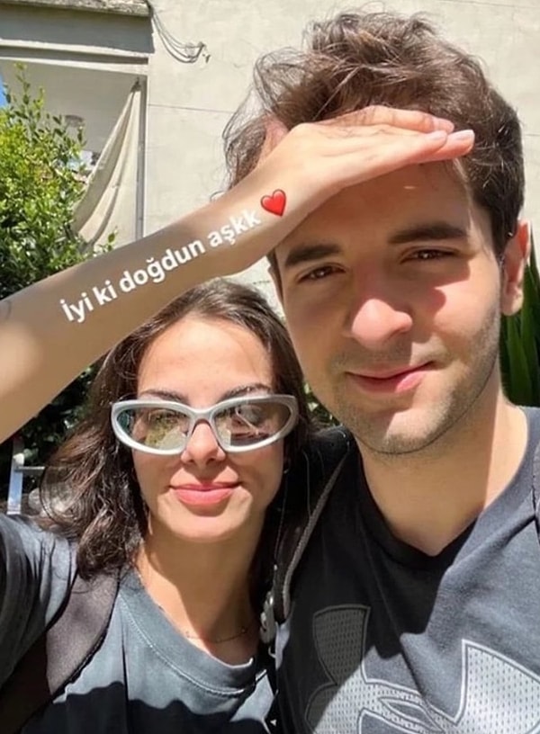 Survivor 2026'nın en çok konuşulan isimlerinden Beyza Gemici, yarışma boyunca Sercan Yıldırım ile çıkan aşk dedikodularıyla gündeme gelmişti.