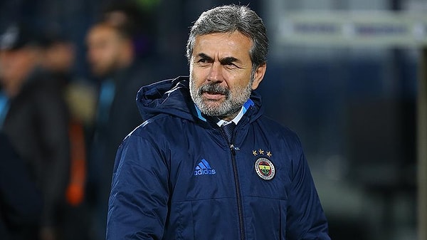 Öte yandan A Spor, Aziz Yıldırım’ın her konuda anlaşmaya vardığı Aykut Kocaman’ı cuma günü açıklayacağını öne sürdü.