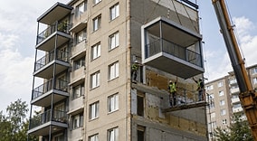 Revolutionary Floating Balconies Can Be Attached and Removed in Minutes