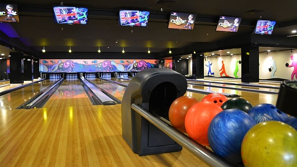 Features Enhancing the Bowling Experience: What to Look For?