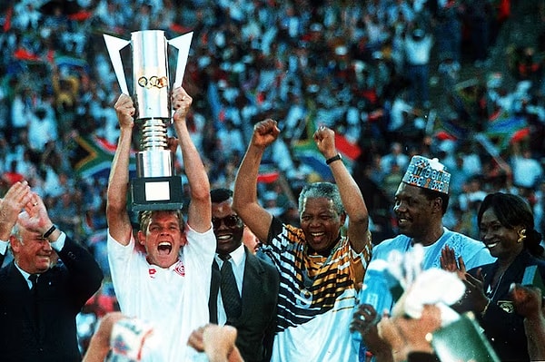 2010 yılında Güney Afrika için futbolda bir dönüm noktasıydı.