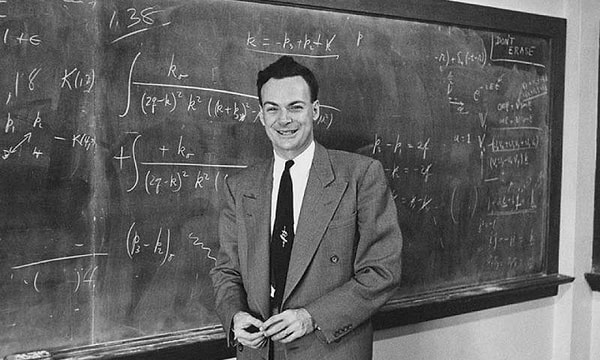 Richard Feynman, Nobel Ödüllü bir teorik fizikçi.