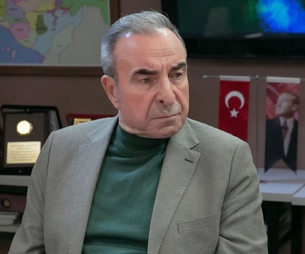 "Arka Sokaklar devam edecek mi?" sorusuna Rıza Baba'yı canlandıran Zafer Ergin'den açıklama: